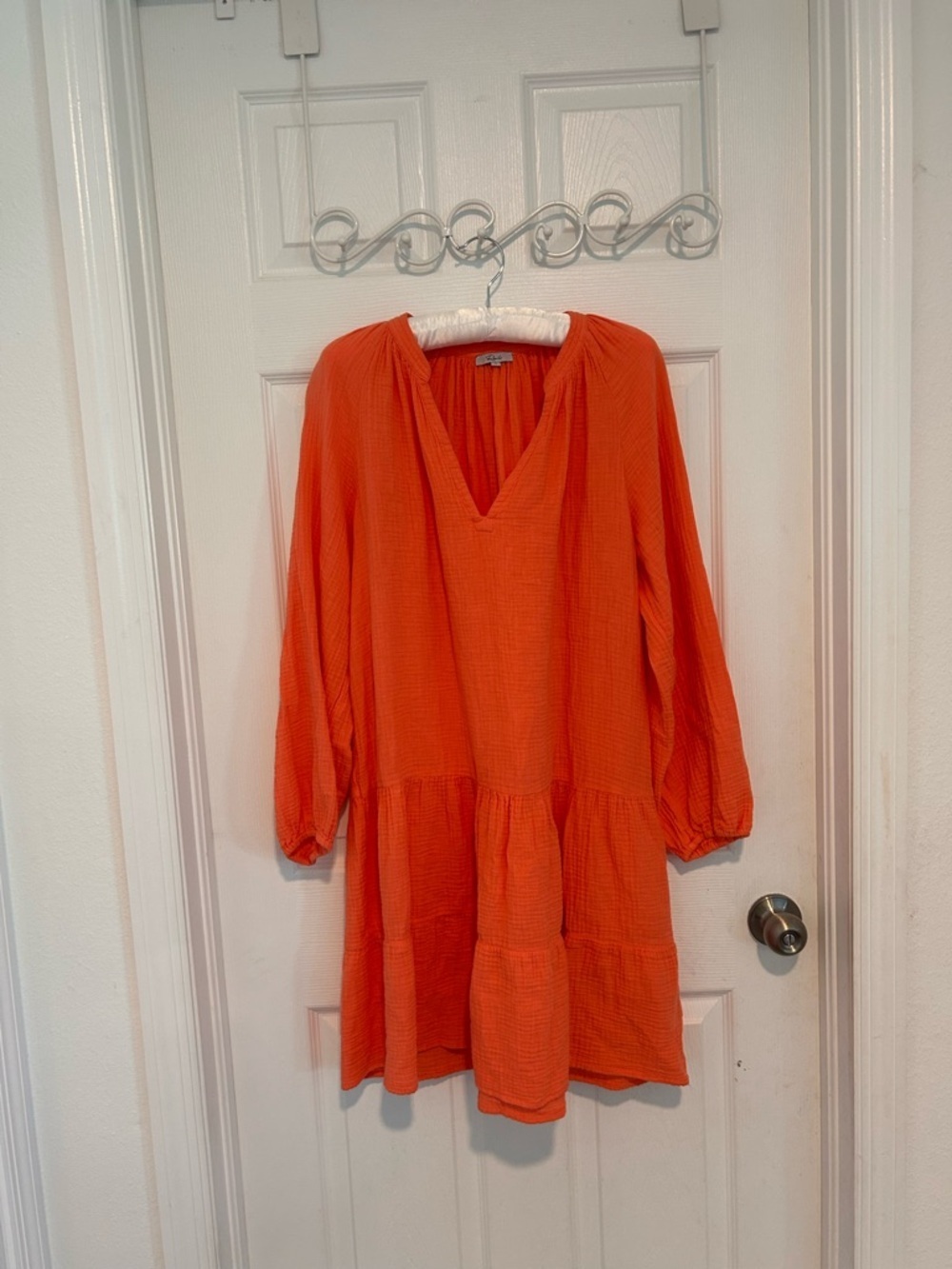 Rails Orange V-Neck Tiered Dress.  Size M Gauze